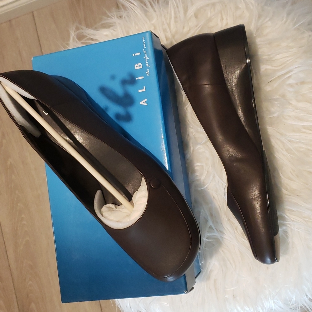 New! ALIBI comfort shoes.